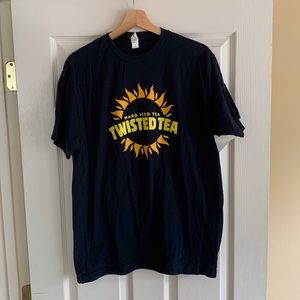 Black Twisted Tea t-shirt, large